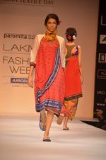 Model walk the ramp for Paromita Banerjee Show at lakme fashion week 2012 Day 3 in Grand Hyatt, Mumbai on 4th March 2012 (88).JPG