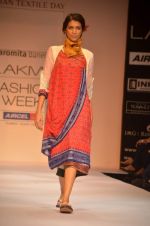 Model walk the ramp for Paromita Banerjee Show at lakme fashion week 2012 Day 3 in Grand Hyatt, Mumbai on 4th March 2012 (89).JPG