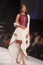 Model walk the ramp for Vaishali S Show at lakme fashion week 2012 Day 3 in Grand Hyatt, Mumbai on 4th March 2012 (8).JPG