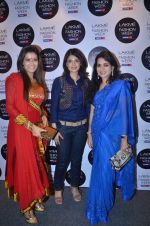 Shaina NC at Shruti Sancheti Show at lakme fashion week 2012 Day 3 in Grand Hyatt, Mumbai on 4th March 2012 (153).JPG
