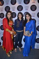 Shaina NC at Shruti Sancheti Show at lakme fashion week 2012 Day 3 in Grand Hyatt, Mumbai on 4th March 2012 (155).JPG
