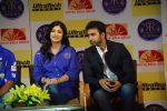 Shilpa Shetty, Raj Kundra at the launch of Ultratech cement jersey for Rajasthan Royals in J W MArriott on 5th March 2012 (51).JPG