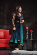 Raveena Tandon on the sets of NDTV show with Raveena in Yashraj on 7th March 2012 (38).JPG