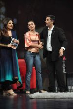 Raveena Tandon, Kajol, Karan Johar on the sets of NDTV show with Raveena in Yashraj on 7th March 2012 (67).JPG