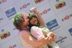 Shama Sikander, Alex O Neil at Zoom Holi celebrations in Mumbai on 8th March 2012 (62).JPG