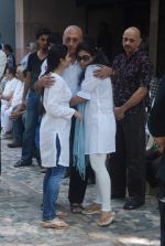 Kajol, Tanisha Mukherjee at joy mukherjee funeral in Mumbai on 10th March 2012 (58).JPG