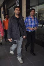 Karan Johar and  Manish Malhotra snapped at Airport in Mumbai on 11th March 2012-1 (13).JPG