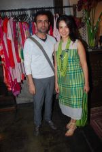 mayank anand and shraddha nigam at Tranceforme store in Mahalaxmi, Mumbai on 15th March 2012.JPG