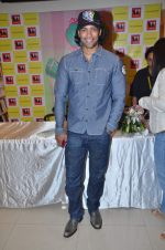 Akashdeep Saigal at the launch of Kiran Manrals book in Crossword, Juhu on 16th March 2012 (35).JPG