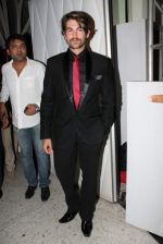Neil Nitin Mukesh at Lonely Planet and Swiss Tourism event in Tote, Mumbai on 16th March 2012 (10).JPG