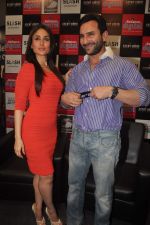 Saif Ali Khan and Kareena Kapoor promote Agent vinod in Kurla, Mumbai on 20th March 2012 (39).JPG