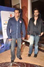 Salman Khan at IBN 7 Super Idols in Taj Land_s End on 20th March 2012 (110).JPG
