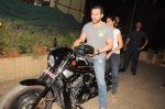 Saif Ali Khan takes a bike ride to promote agent vinod in Mumbai on 21st March 2012 (21).JPG