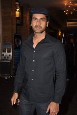 Arjan Bajwa at Agent Vinod Screening in INOX, Mumbai on 22nd March 2012 (34).JPG