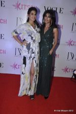 Jacqueline Fernandez, Chitrangada Singh at DVF-Vogue dinner in Mumbai on 22nd March 2012 (77).JPG