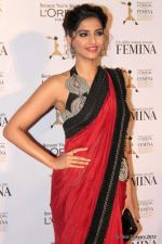 Sonam Kapoor at Loreal Femina Women Awards in Mumbai on 22nd March 2012 (229).JPG