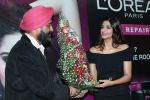 Sonam Kapoor at Loreal event in Mumbai on 22nd March 2012 (26).JPG