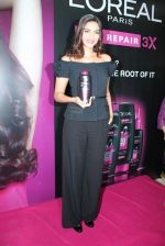 Sonam Kapoor at Loreal event in Mumbai on 22nd March 2012 (55).JPG