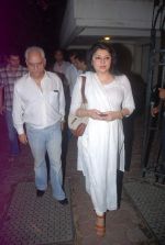 Ramesh Sippy, Kiran Sippy pays tribute to Mona Kapoor in Mumbai on 25th March 2012 (71).JPG