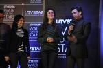 Kareena Kapoor, Madhur Bhandarkar unveil UTVstars Walk of the Stars in Taj Land_s End, Mumbai on 28th March 2012 (58).JPG