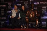 Kareena Kapoor, Randhir Kapoor unveil UTVstars Walk of the Stars in Taj Land_s End, Mumbai on 28th March 2012 (51).JPG