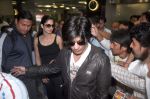 Shahrukh Khan, Katrina Kaif snapped at airport arrival in Mumbai on 27th March 2012 (12).jpg