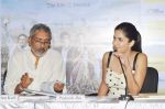 Katrina Kaif, Prakash Jha at Raajneeti book launch on 29th March 2012 (40).jpg
