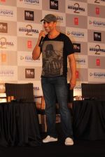 Akshay Kumar promote Housefull 2 at the launch of limited edition stocks of BH_s Game Of Fame in J W Marriott on 30th March 2012 (45).JPG