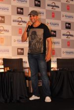 Akshay Kumar promote Housefull 2 at the launch of limited edition stocks of BH_s Game Of Fame in J W Marriott on 30th March 2012 (46).JPG