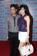 Divya Khosla Kumar at Zarine Khan_s Fizaa store launch in Mumbai on 30th March 2012 (134).JPG