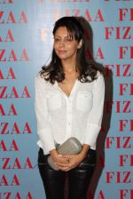 Gauri Khan at Zarine Khan_s Fizaa store launch in Mumbai on 30th March 2012 (134).JPG