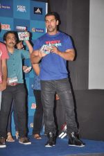 John Abraham at Vicky Donor music launch in Inorbit, Malad on 30th March 2012 (43).JPG