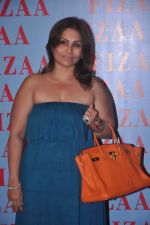 at Zarine Khan_s Fizaa store launch in Mumbai on 30th March 2012 (55).JPG