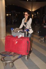 Shazahn Padamsee with Housefull 2 Stars snapped at Airport in Mumbai on 4th April 2012 (52).JPG