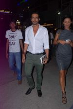 Arjun Rampal at Khalid Mohammed book launch in Tryst on 5th April 2012 (101).JPG