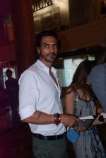 Arjun Rampal at Khalid Mohammed book launch in Tryst on 5th April 2012 (104).JPG