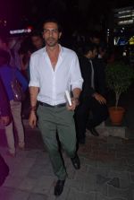 Arjun Rampal at Khalid Mohammed book launch in Tryst on 5th April 2012 (92).JPG