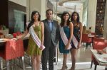 Femina Miss India for Easter lunch at Saptami Restaurant of Holiday India, International Airport on 7th April 2012 (49).JPG