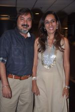 Tony Singh, Deeya Singh at the Celebration of the Completion Party of 100 Episodes of PARVARISH kuch khatti kuch meethi in bowling alley on 7th April 2012 (22).JPG