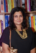 at the launch of book Women and the Weight Loss by Rujuta Diwekar on 9th April 2012 (39).JPG