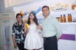 Prachi Desai launches Neutrogena products in High Street Phoenix on 10th April 2012 (21).JPG