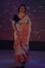 Pallavi Joshi at Manish Malhotra - Lilavati_s Save & Empower Girl Child show in Mumbai on 11th April 2012 400 (208).JPG
