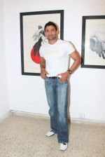 at Vishwa Sahni art exhibition in Jehangir Art Gallery, Mumbai on 11th April 2012 (18).JPG