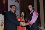 Raza Murad, Ragini Khanna at AIAC Golden Achievers Awards in The Club on 12th April 2012 (71).JPG