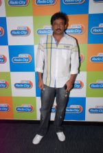 Ram Gopal Varma at Radio City on 17th April 2012 (41).JPG