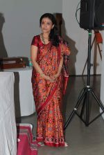 at the launch of Soha Parekh_s Sari - Splendour In Thread in Mumbai on 18th April 2012 (67).JPG
