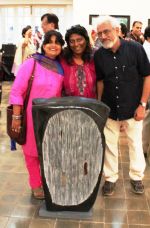 Amisha Mehta, Anusha Srinivasan and Prakash Bal Joshi at curator Nitin Shete_s Eclectic Blend exhibition.JPG