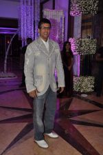 Javed Jaffrey at Sunidhi Chauhan_s wedding reception at taj lands end in Bandra, Mumbai on 26th April 2012 (2).JPG