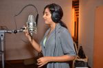 Shreya Ghoshal at Teen Kanya song recording in Kailasha recording studio on 27th April 2012 (30).JPG