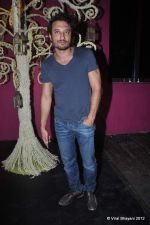 homi adjania at Mozez Singh collection launch in Good Earth on 28th April 2012.JPG